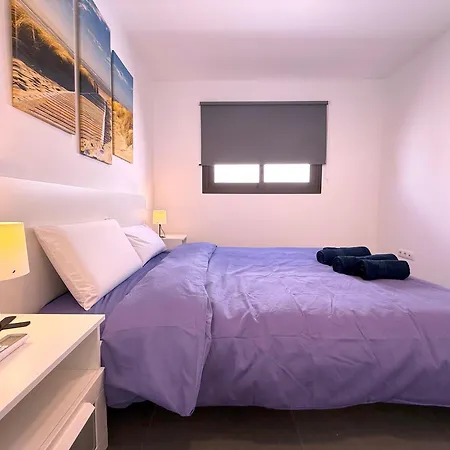 Apartamento Tropicalidays Atico Marina 35 *